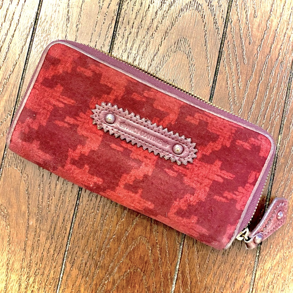 Vintage Y2K early 2000’s Juicy Couture Red Houndstooth Velour Wallet EUC